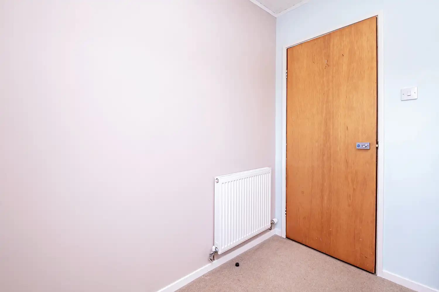 property photo 6 of 20